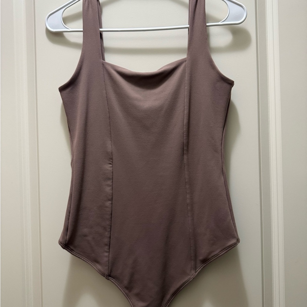 Abercrombie & Fitch Soft A&F Collection Tops – Size M (2-Pack)
